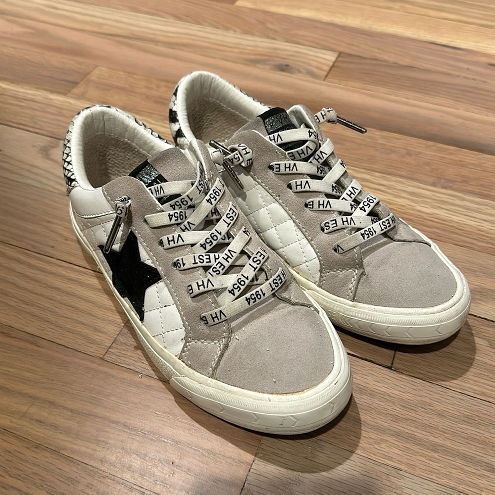 Vintage Havana black and white size 6.5